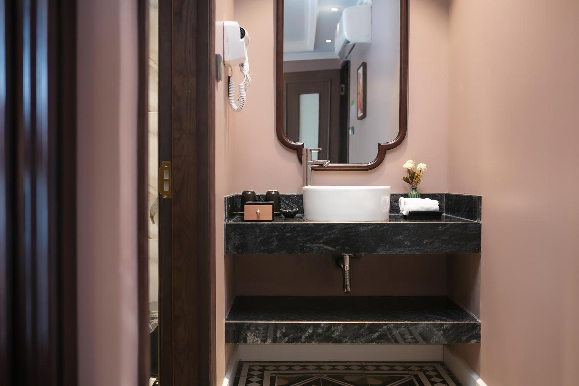 Acoustic Premium Hotel & Spa Hanoi Dış mekan fotoğraf